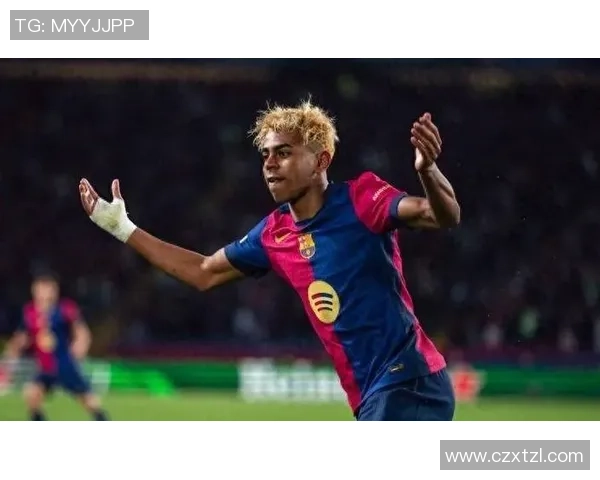 天下足球聚焦全球球星盘点 超越时代的传奇与新星齐聚一堂