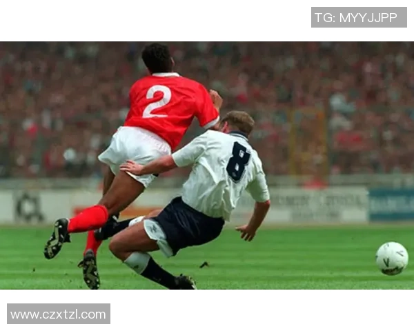 足球球星亲自揭秘球鞋收藏背后的故事与心路历程